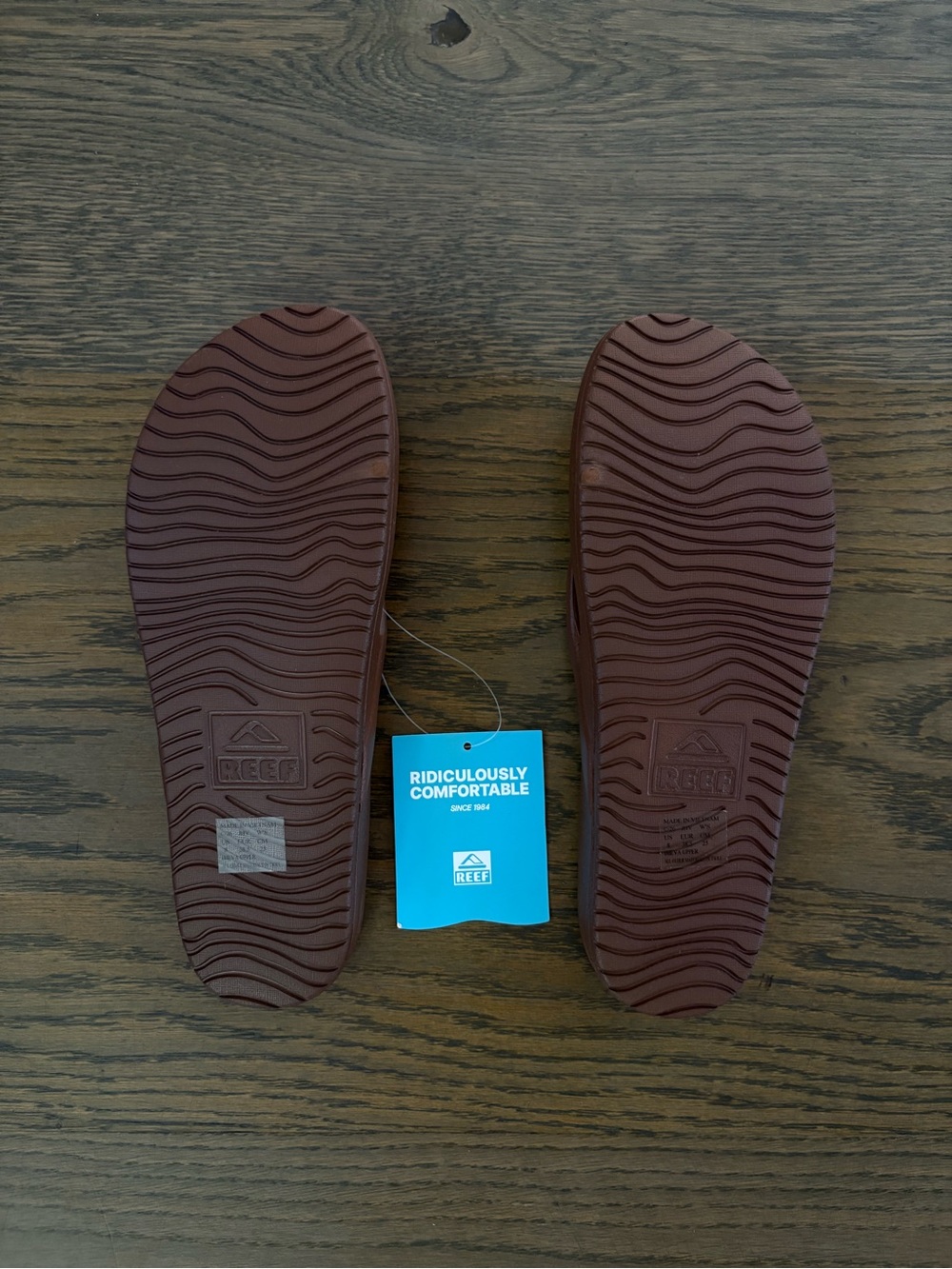 Reef Vista Vay-Cay Chocolate Flipflops - Picture 3 of 8